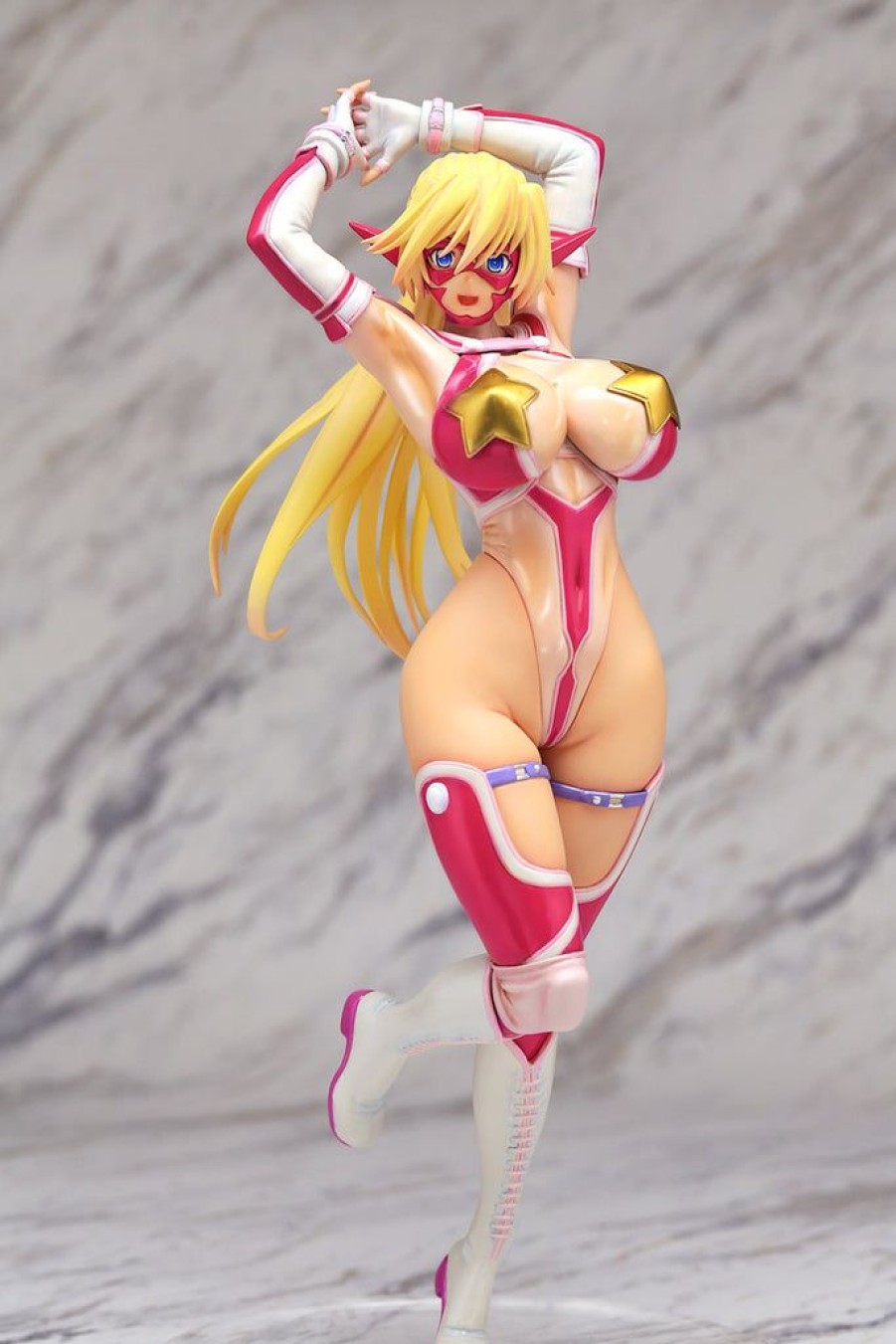 18+ A Plus | Sandy Bash (Star Mask Red) 1/6 Scale Figure