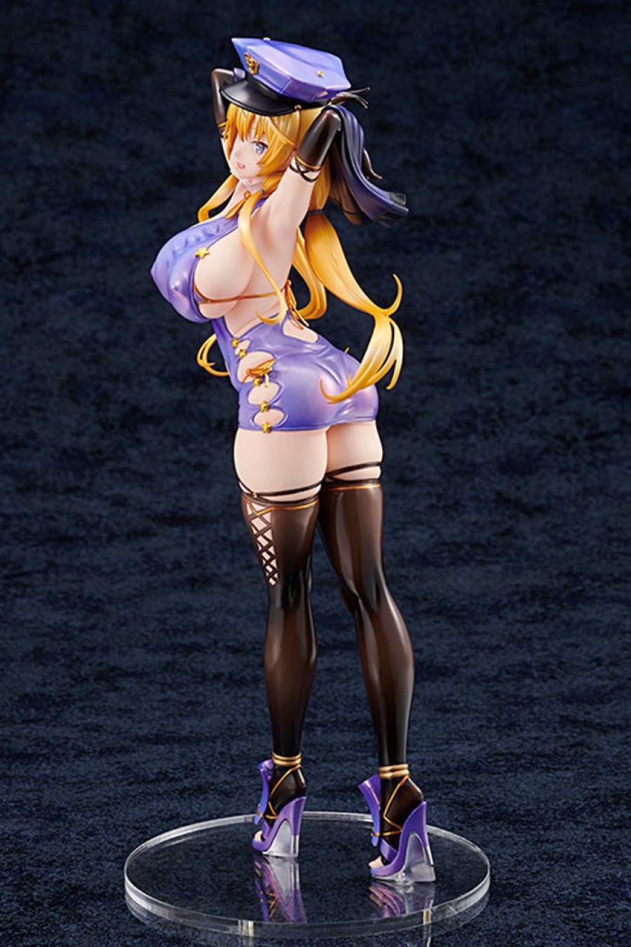 18+ AmiAmi (Amakuni) | Julia Design By Uodenim 1/7 Scale Figure