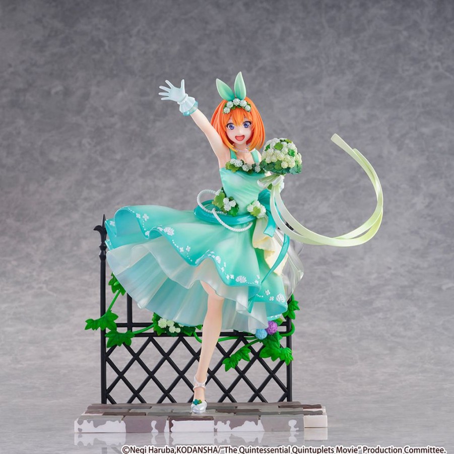 Products Estream | Yotsuba Nakano -Floral Dress Ver.- 1/7 Scale Figure