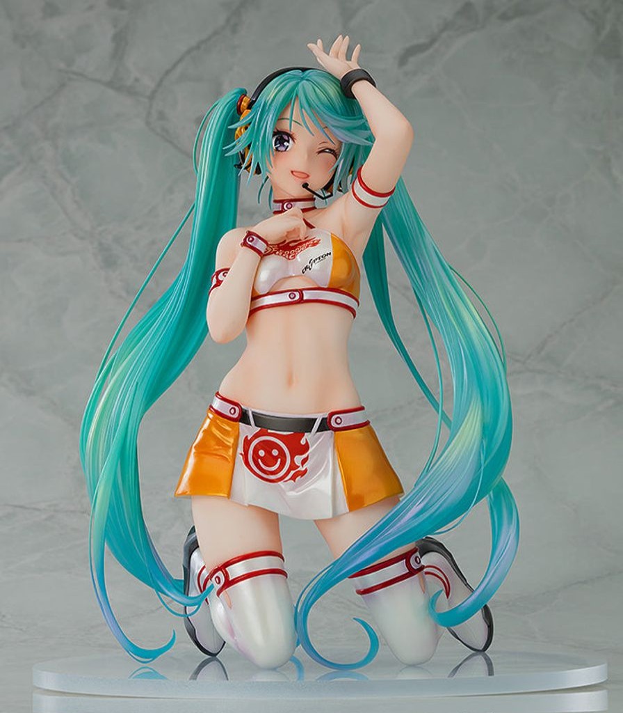 Products Max Factory | Racing Miku 2010 Ver. Art By Kentaro Yabuki 1/7 Scale Figure