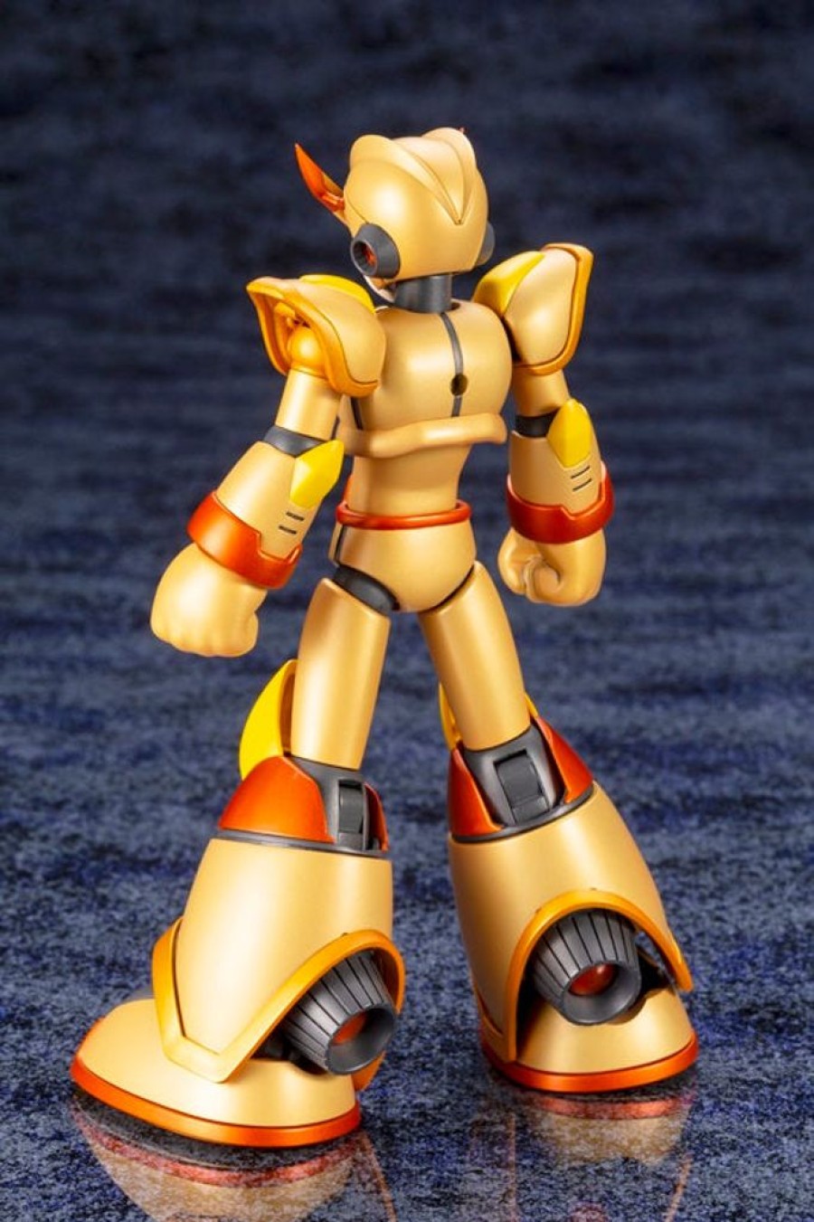 In Stock Kotobukiya | Mega Man X Max Armor Hyperchip Ver. Plastic Model (Re-Run)