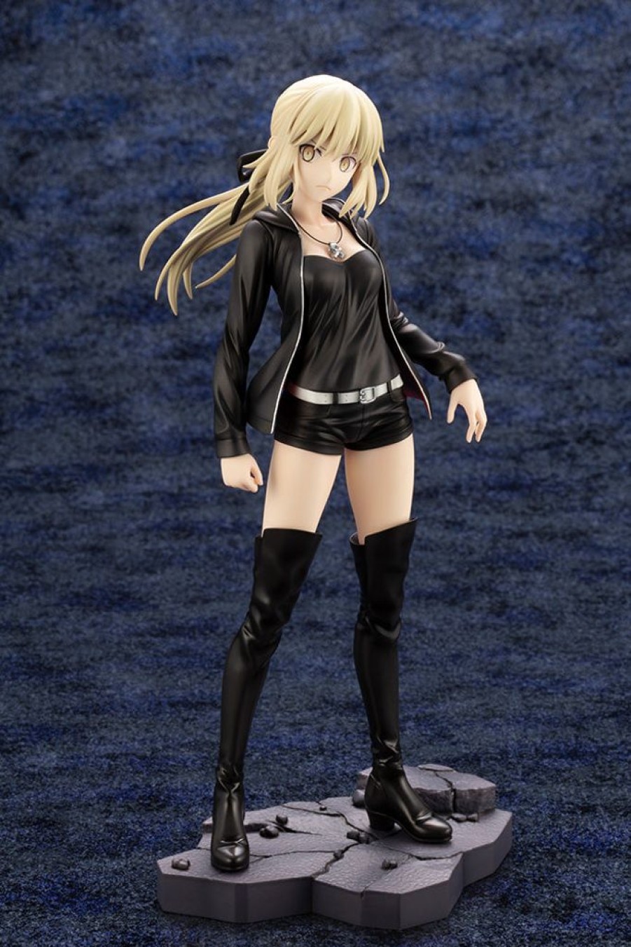 Pre-Orders Kotobukiya | Saber/Altria Pendragon (Alter) Casual Ver. 1/7 Scale Figure (Re-Run)